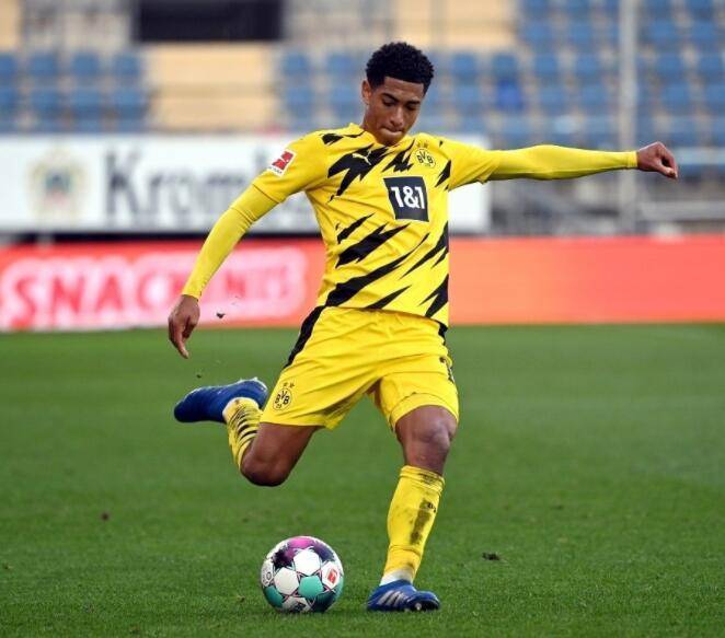 欧冠连续赛季进球纪录：本泽马、梅西连续18赛季进球第1