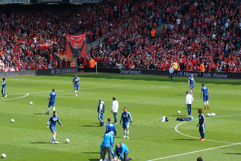 大巴黎官方：舍瓦利耶脚踝受伤接受治疗，杜埃正在恢复阶段