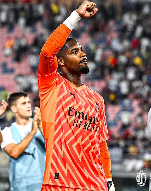 西媒：皇马将就内格雷拉案向FIFA投诉，称长期遭不公对待