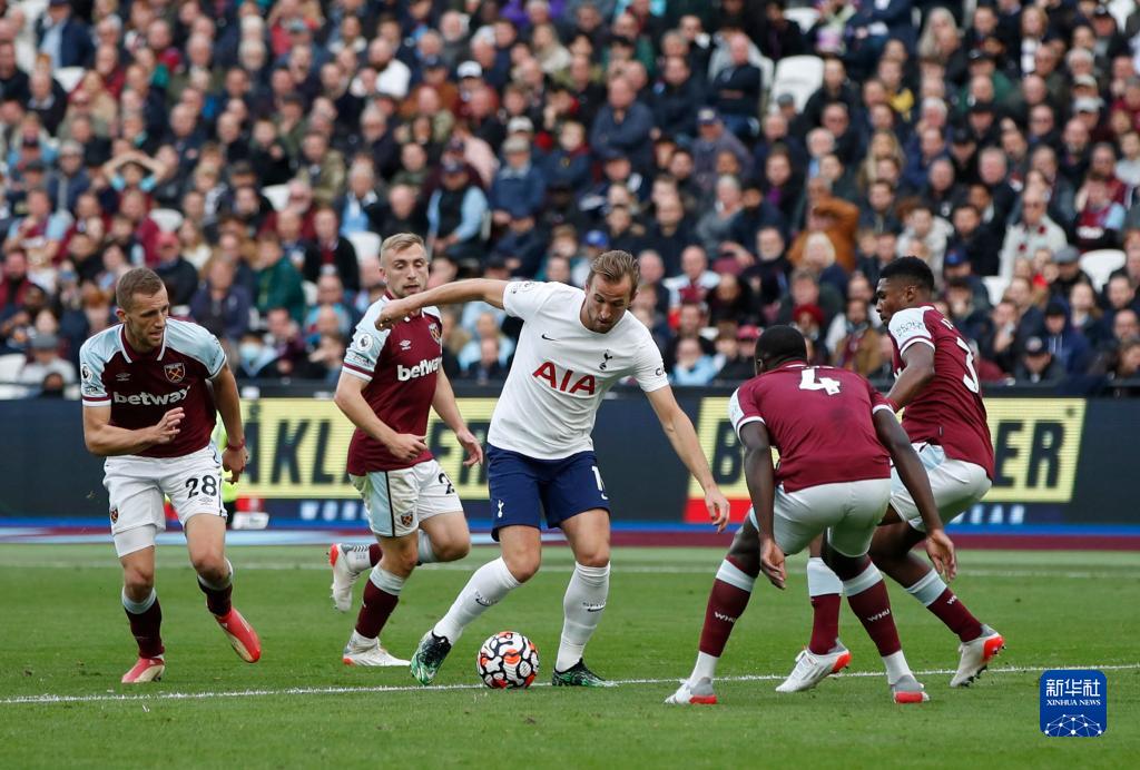 若莱万今晚进球，布鲁日将成为他欧冠中打入进球的第39个对手（莱万若今夜破门，布鲁日将成其欧冠生涯第39个破门对手）